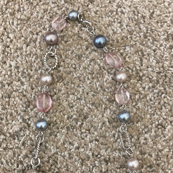 Chic Pink and Silver Beaded Necklace - Picture 2 of 4